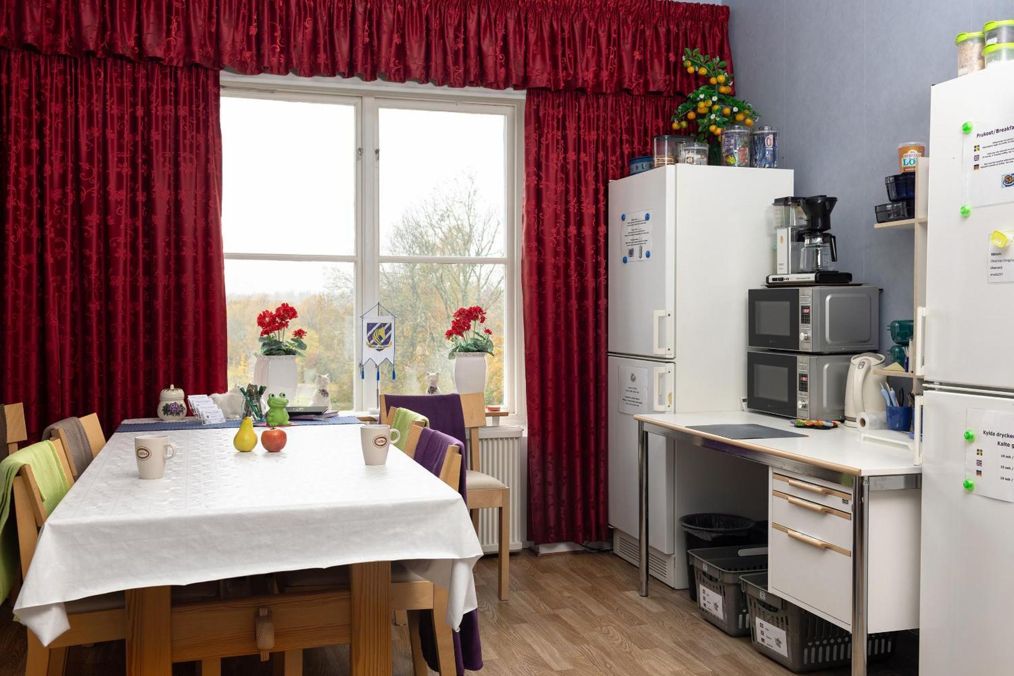 Christinas Gaestgifveri B&B Ervalla Kültér fotó