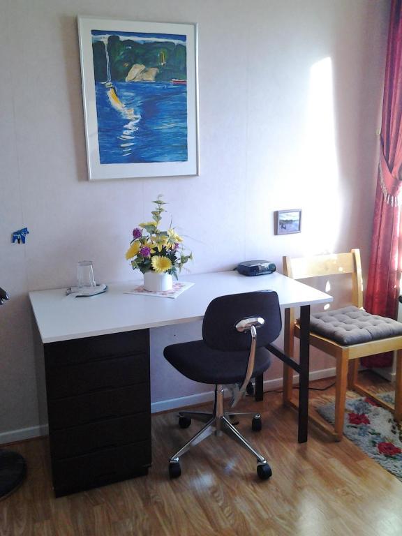 Christinas Gaestgifveri B&B Ervalla Szoba fotó